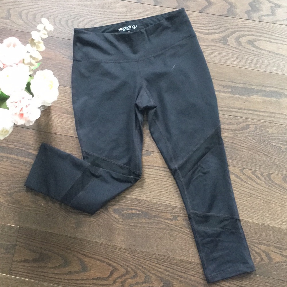 🖤 Ideology Mesh Capri Athletic Leggings